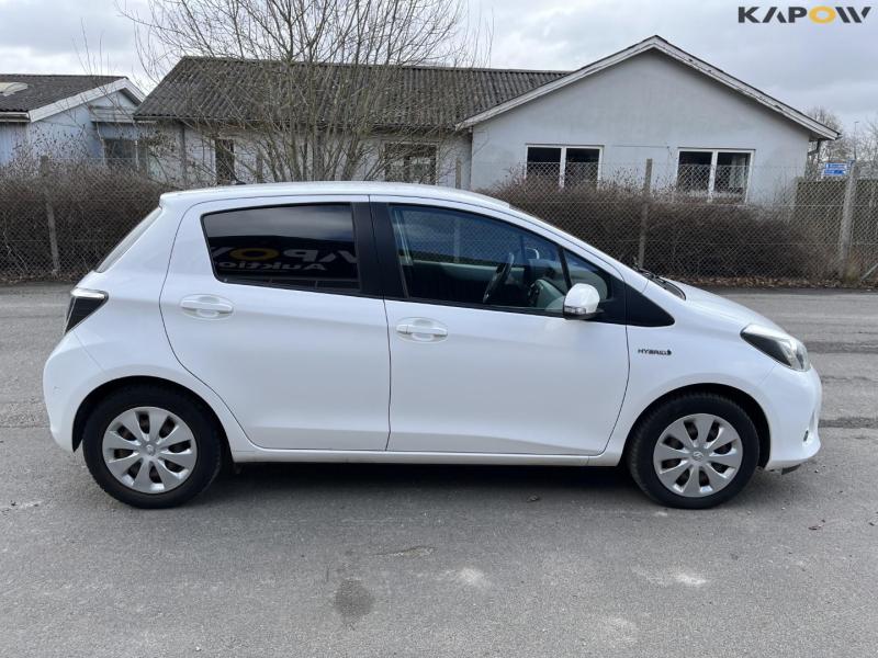 Toyota Yaris hybrid passenger car 4