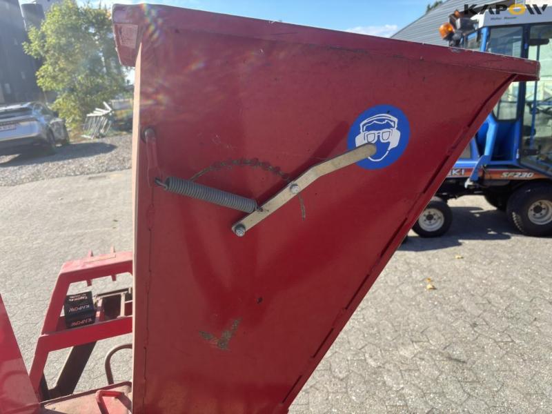 TP 100V woodchipper with a-frame 22