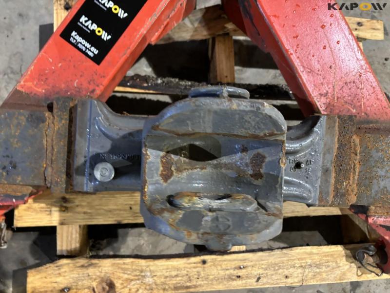 Towbar mounted on 3-point 10