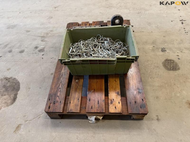 Drawbar and split ring 4