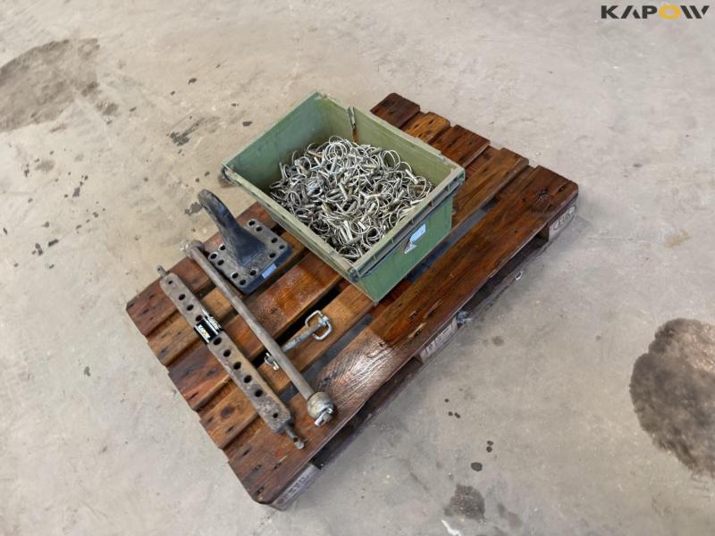 Drawbar and split ring 7