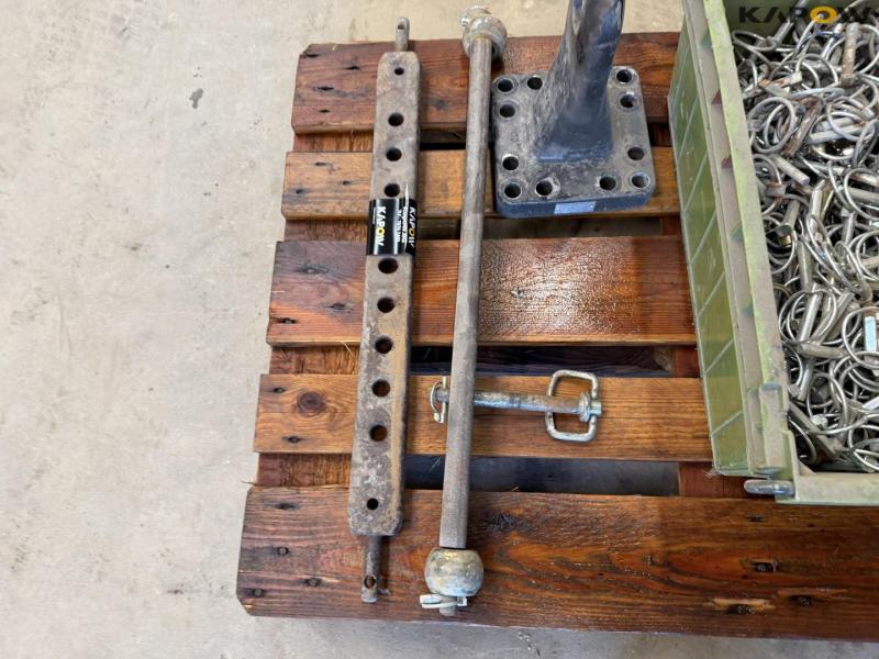 Drawbar and split ring 10