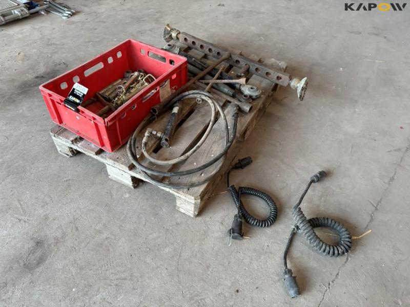 Drawbar and equipment 1