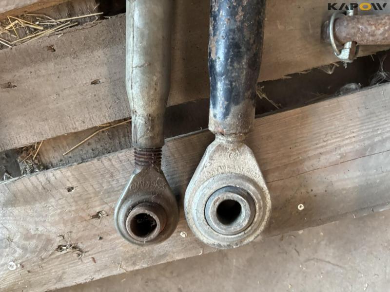 Drawbar and equipment 17