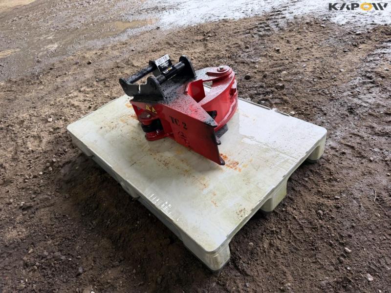 Tree pruner with S40 hitch 5