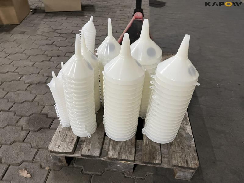 Funnels - 4 different sizes - New 6