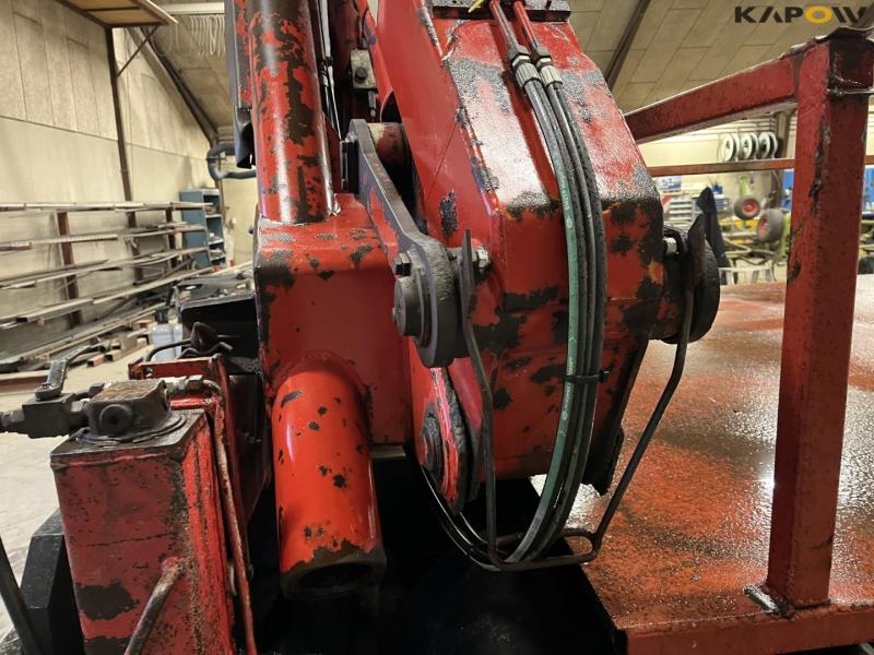 Trailer with crane 19