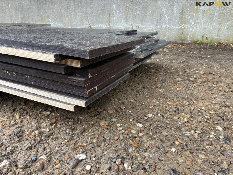 Trailer and plywood sheets 10