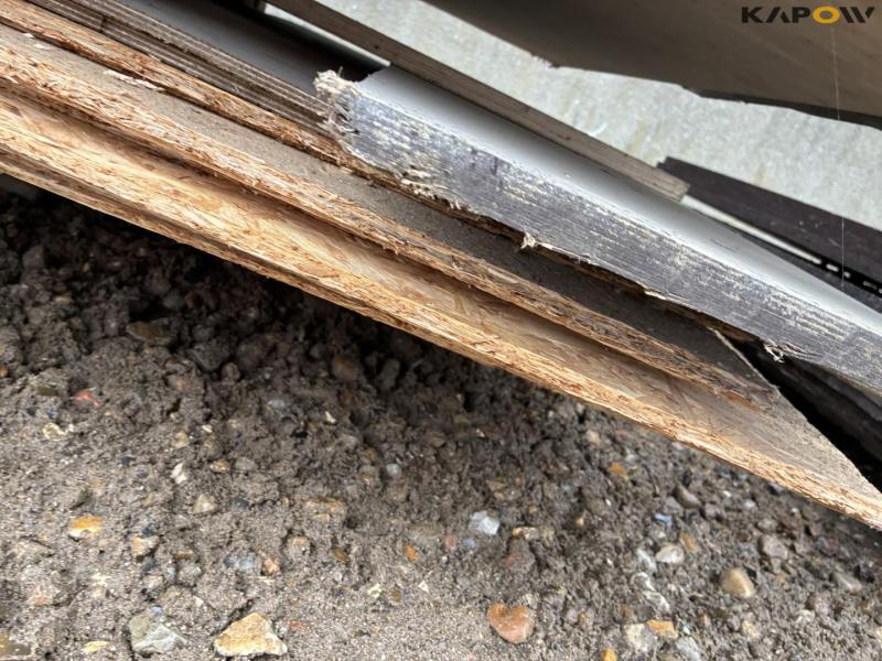 Trailer and plywood sheets 21
