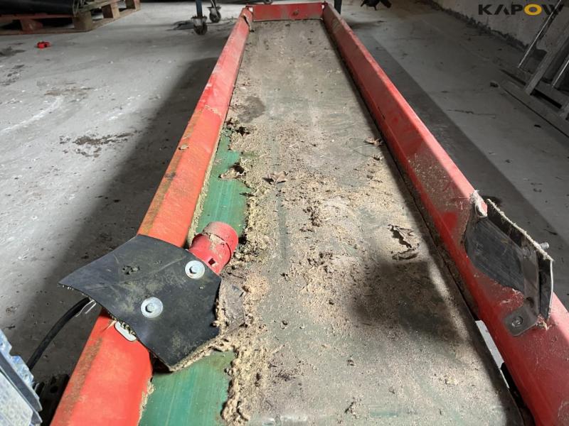Conveyor belt 6