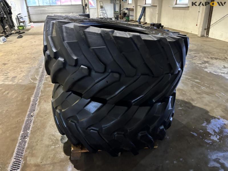 Trelleborg 650/60-R34 tires 6