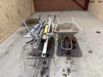 Wheelbarrows, planers and spirit levels 2