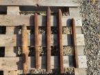 Pneumatic hammer with chisels 12