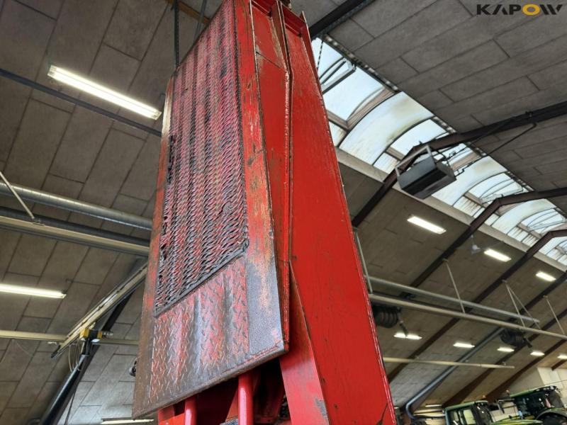 TSR machine trailer/semitrailer 46