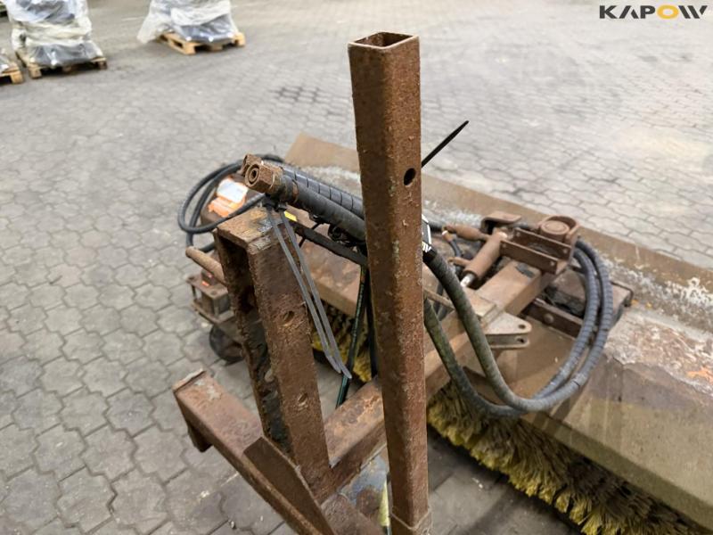 Tuchel sweeps broom with three points 15