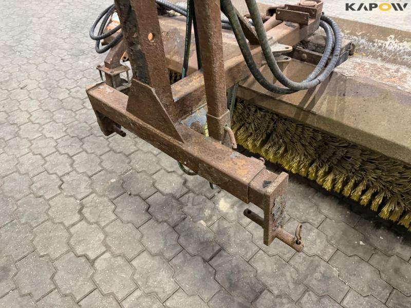 Tuchel sweeps broom with three points 16