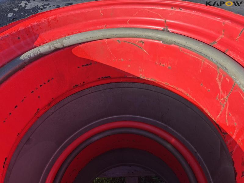 Twin wheels 460/85-30 - new tires 10