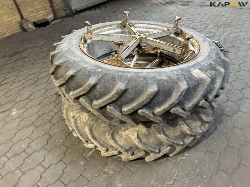 Twin wheels 3