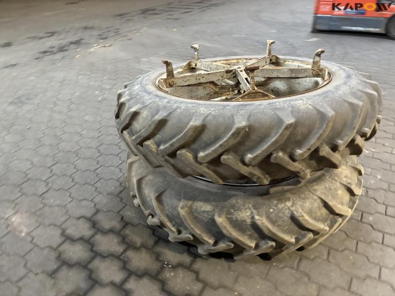 Twin wheels 13.6-38 3