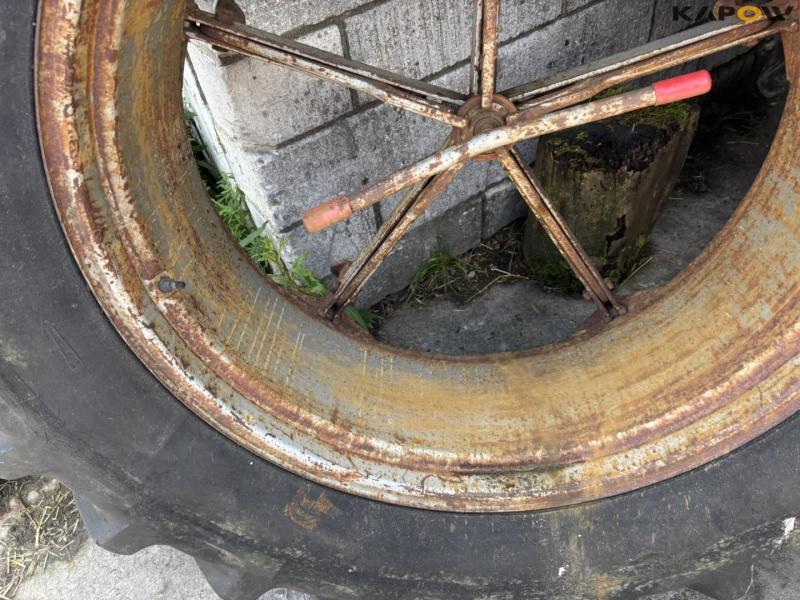 Twin wheels 18.4-38 13