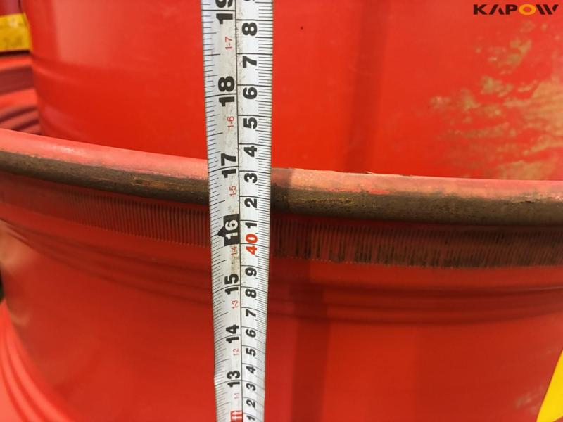 Twin wheel rims with a deformed inner ring 13