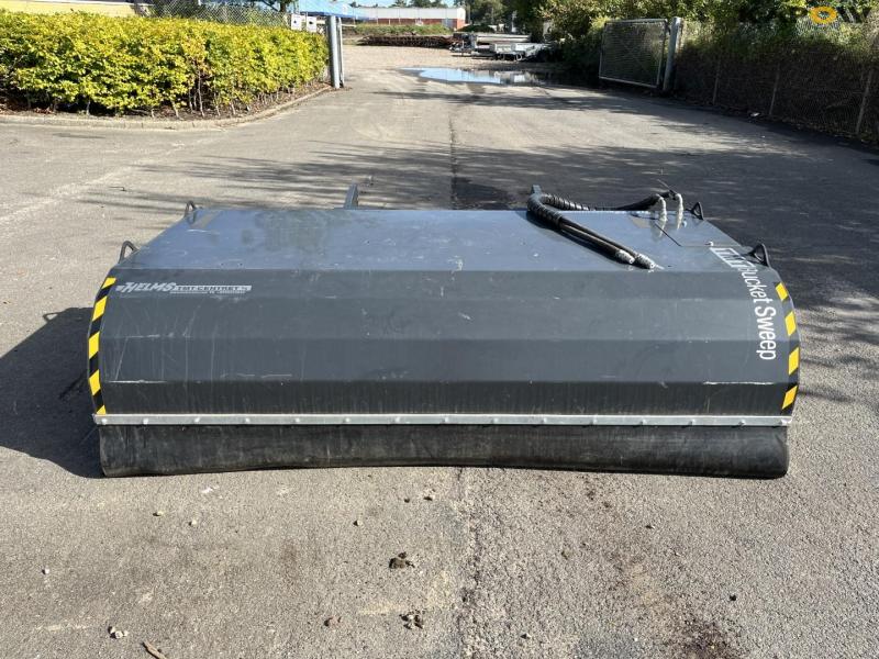 U.EMME Manta 2100 HD collector sweeper 2