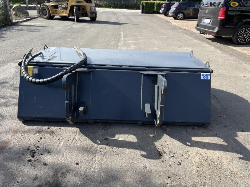 U.EMME Manta 2100 HD collector sweeper 6