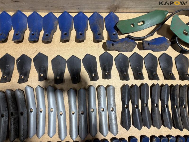 Unused tips for harrow tines 13