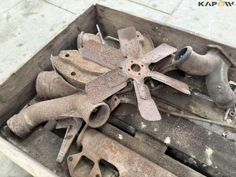 Exhaust pipe for commins 903 engine 19