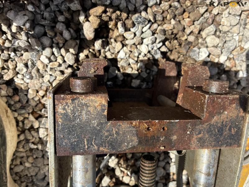 Railway track equipment 14