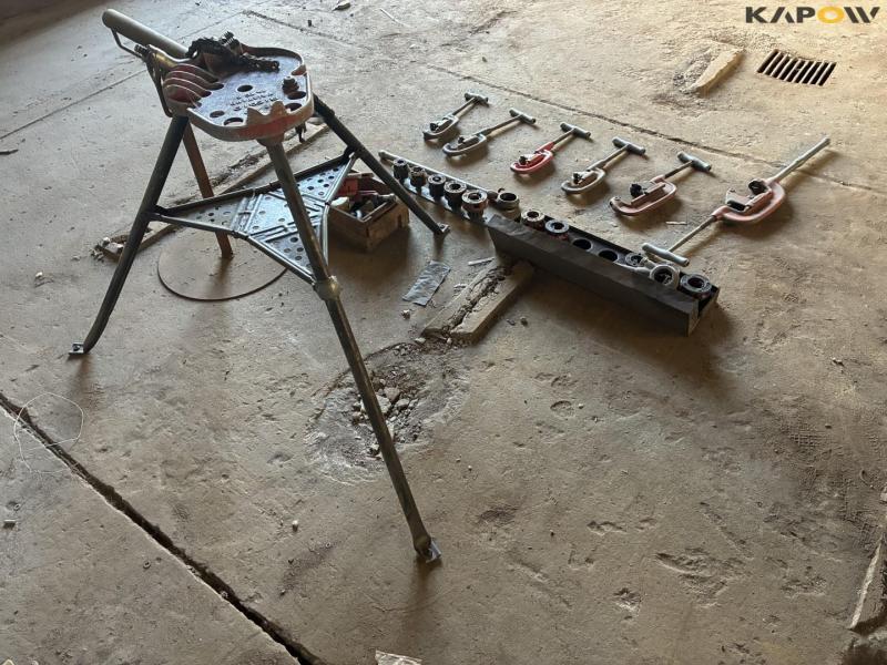 Pipe and thread cutting equipment 3