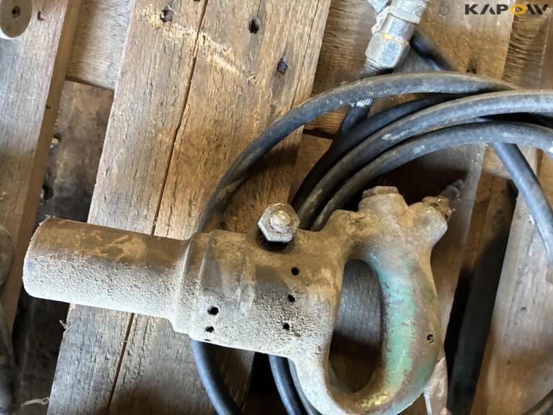 Compressed air equipment 33