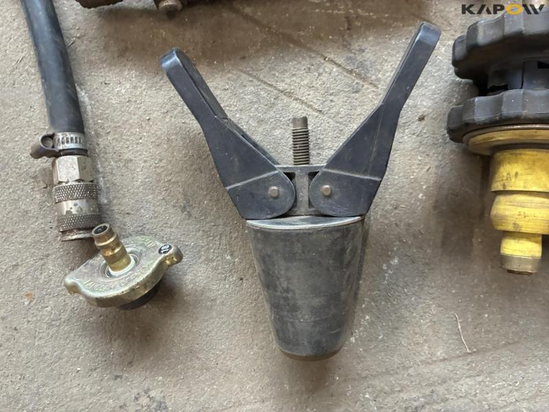 Pressure testing equipment 3