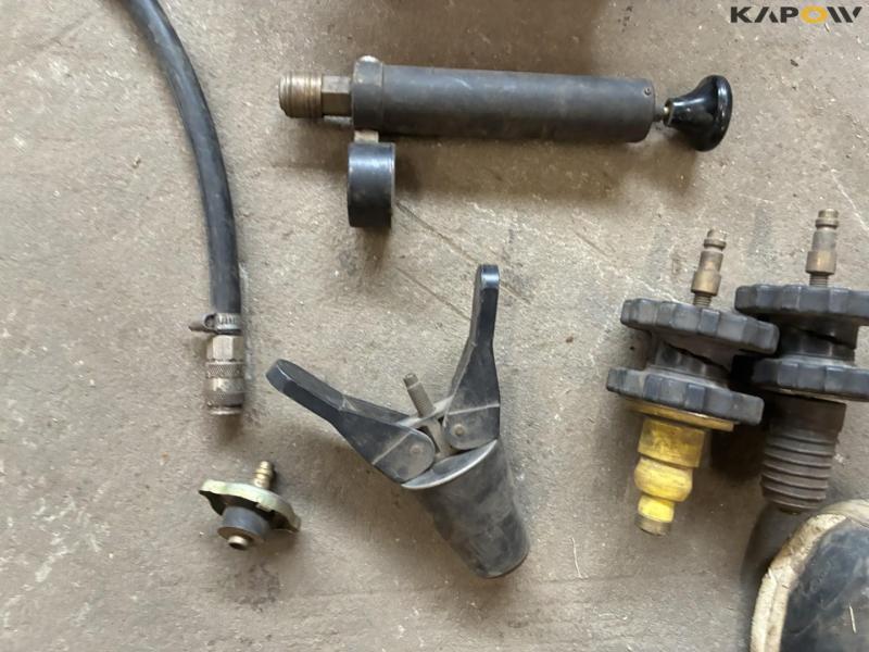 Pressure testing equipment 8