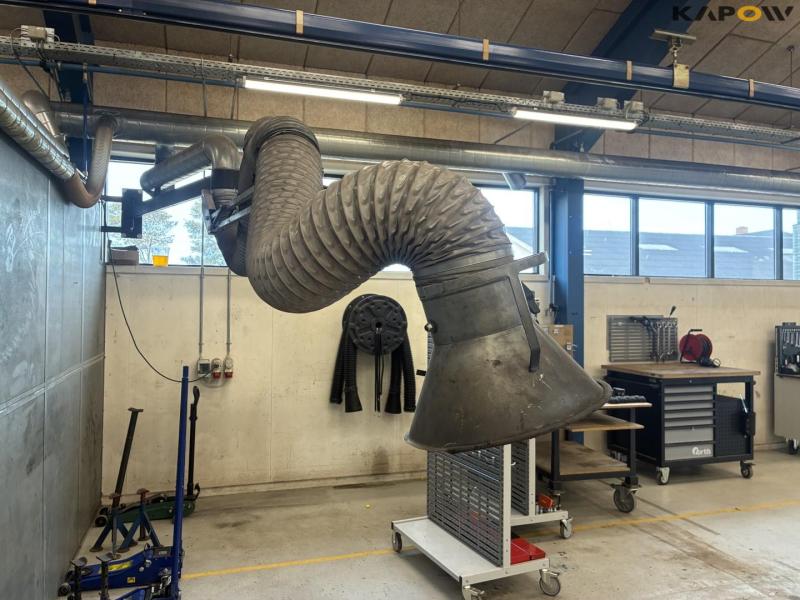 Extraction arm with bracket 2