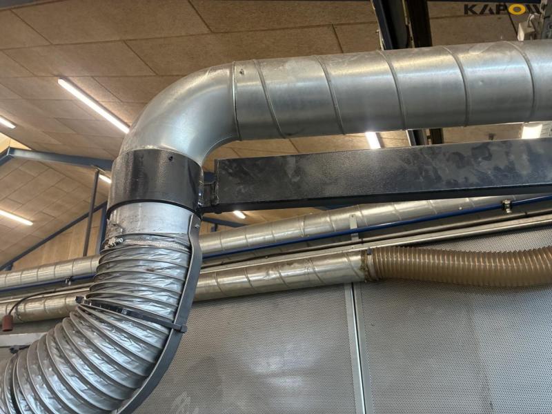 Extraction arm with bracket 9