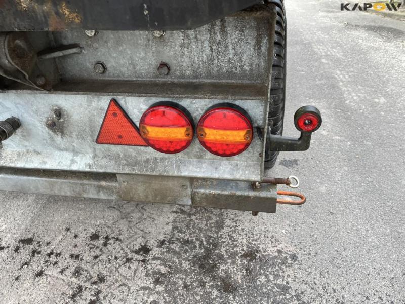 Umega UHF10 tipper truck with sand spreader 27
