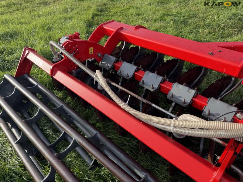 Unia Ares L4 disc harrow with seed box 20