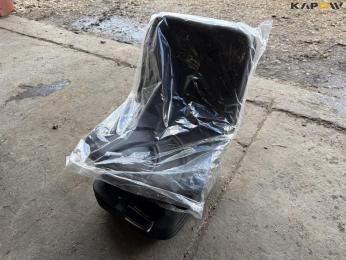 Universal seat