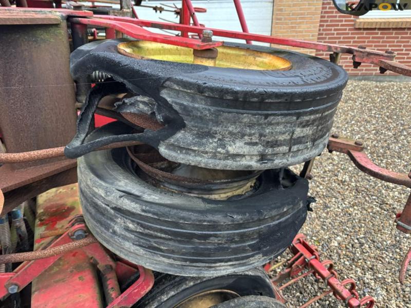 Väderstad 400p seed drill - burnt 25