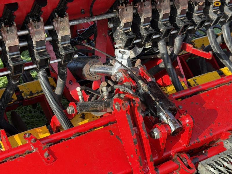 Väderstad rapid 400 seeder 29