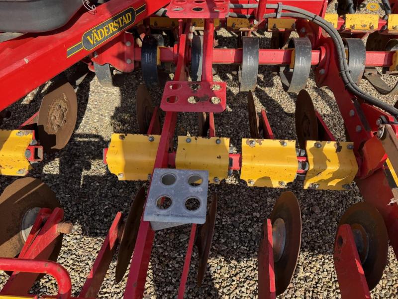 Väderstad Rapid 400C seed drill 15