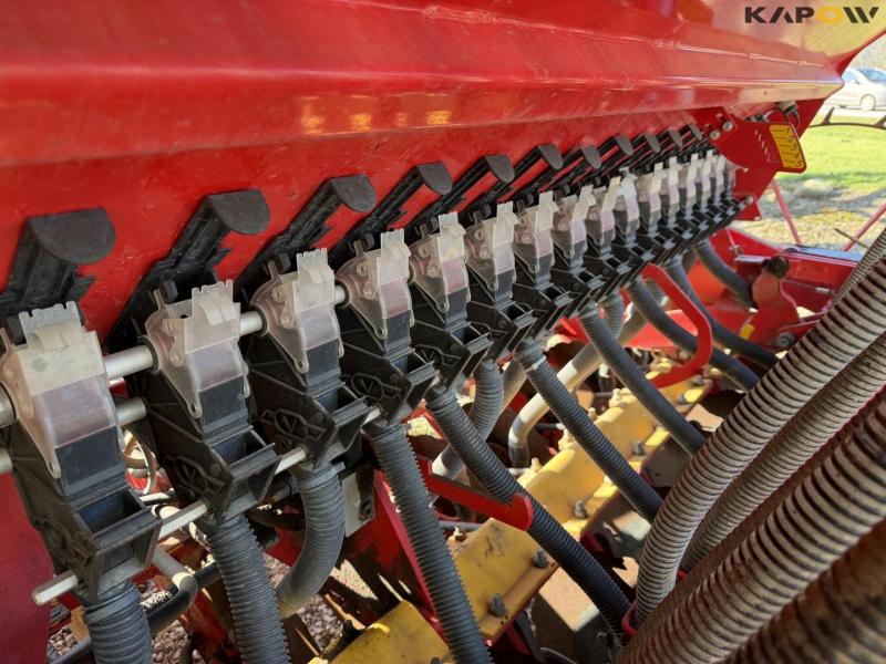 Väderstad Rapid 400C seed drill 38