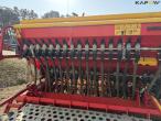 Väderstad Rapid 400C seed drill 33
