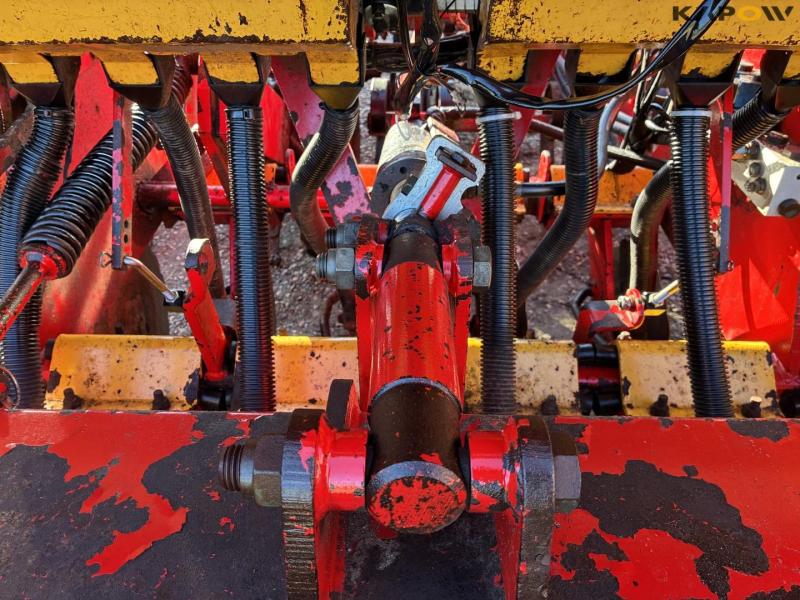 Väderstad rapid 400s super seeder 32