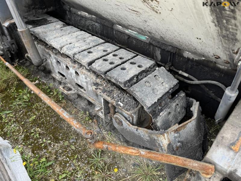 Vögele 1800-2 asphalt paver 12