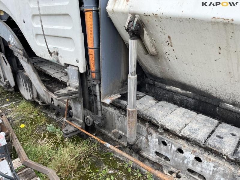 Vögele 1800-2 asphalt paver 13