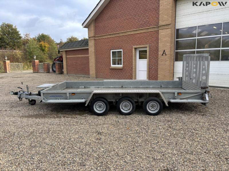 VA, 3520M5 trailer 8