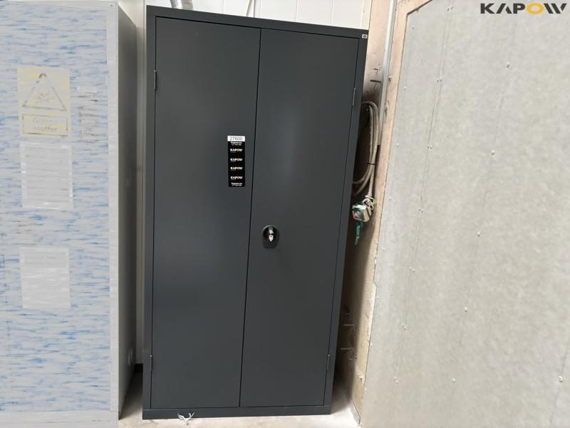 Workshop steel cabinet 1