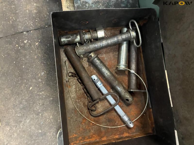Workshop equipment/ Tool boxes 31